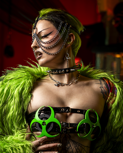 ilina-poisoned-sadotoys-32_400x500.png