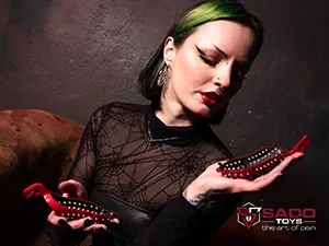 Spanish Cage - Mistress Ilina Poisoned 04